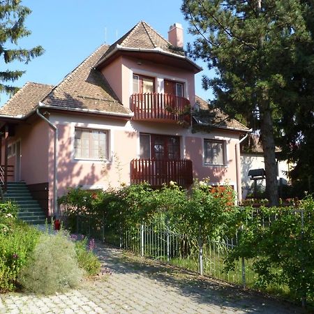 Liget Szallashely Berettyoujfalu Exterior photo